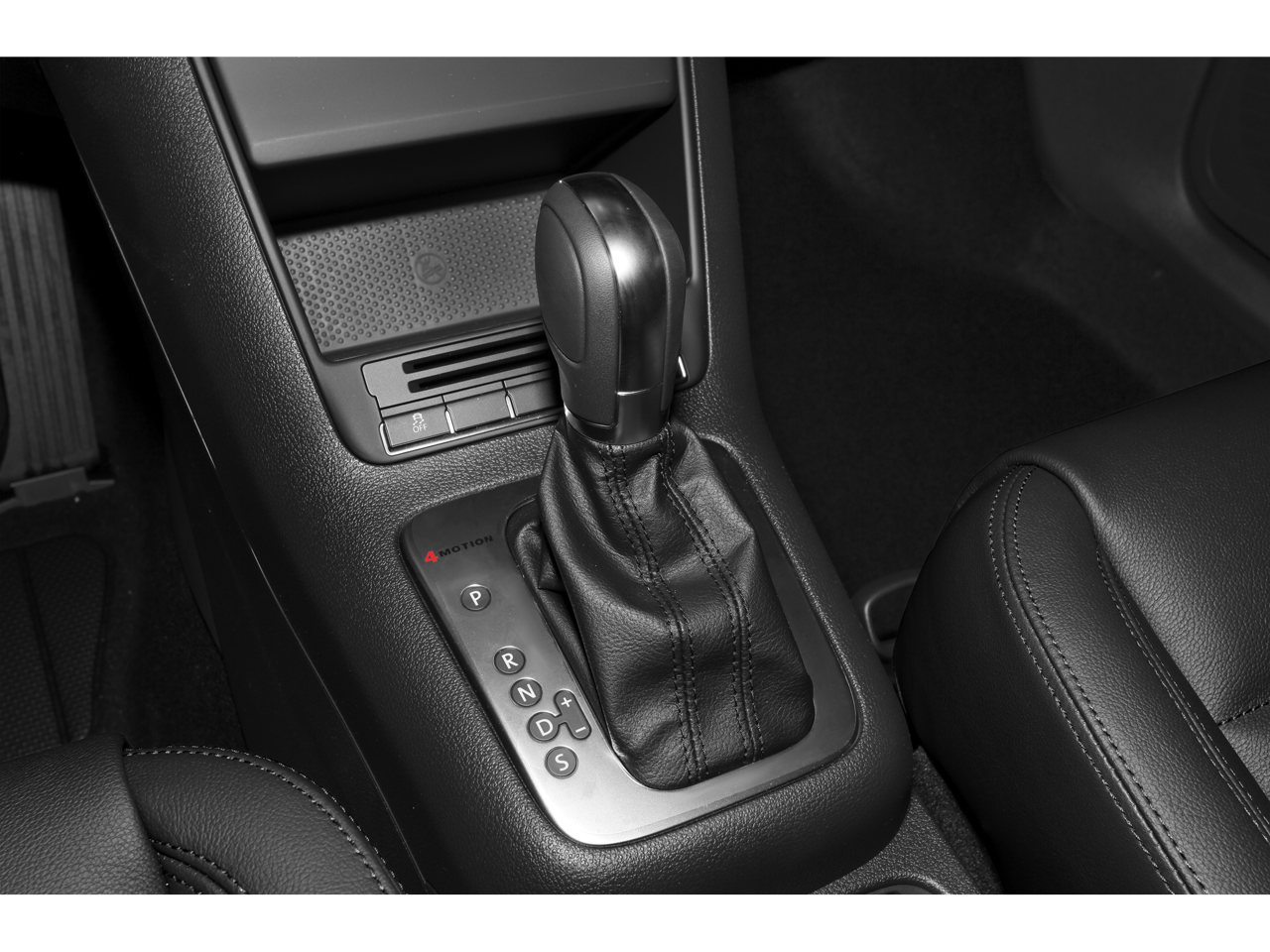 2015 Volkswagen Tiguan 2.0T SEL Sport Utility 4D