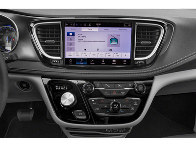 2024 Chrysler Pacifica Touring L Van 4D