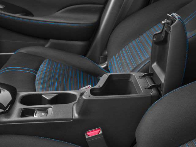 2018 Nissan LEAF SV Hatchback 4D