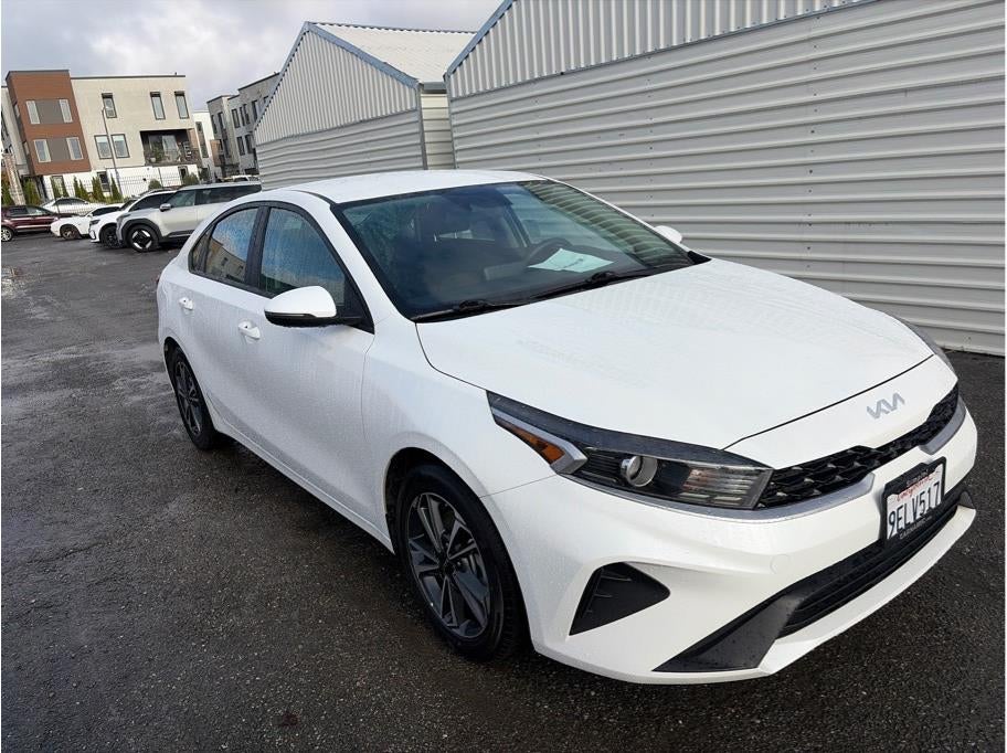 2023 Kia Forte LXS Sedan 4D