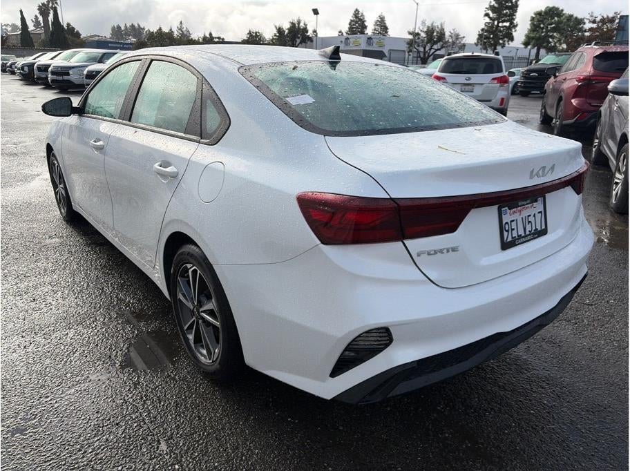 2023 Kia Forte LXS Sedan 4D