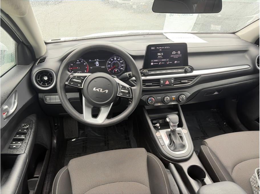 2023 Kia Forte LXS Sedan 4D