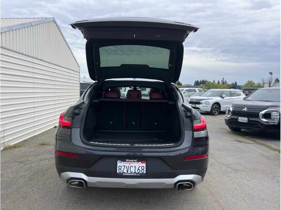 2022 BMW X4 xDrive30i Sport Utility 4D