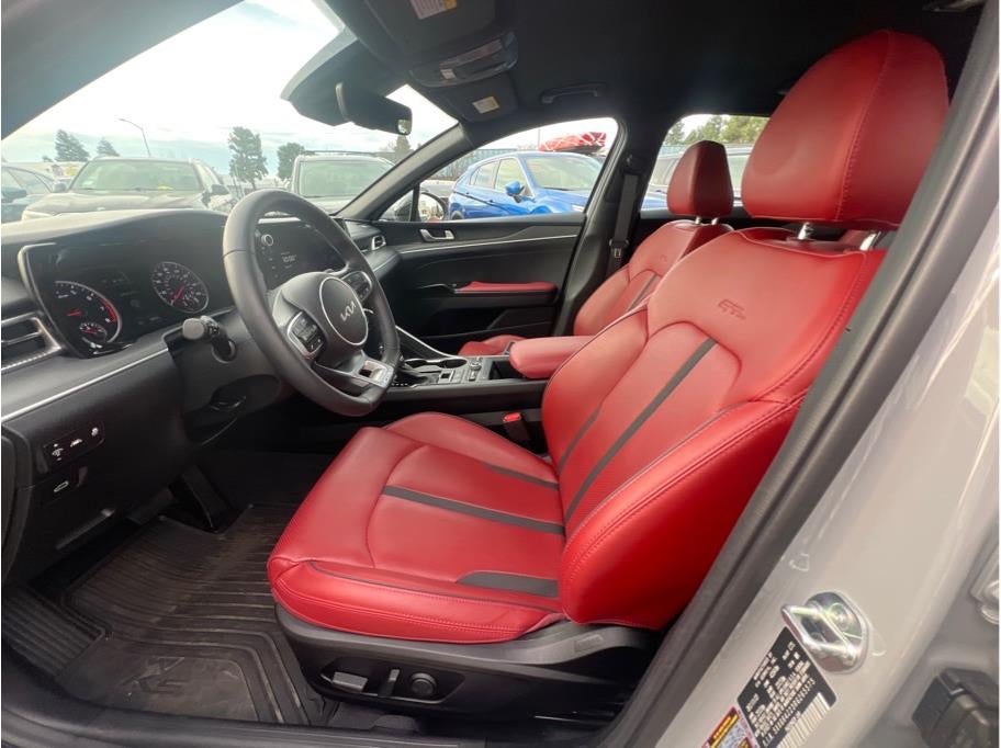 2024 Kia K5 GT-Line Sedan 4D