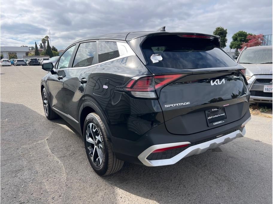 2025 Kia Sportage EX Sport Utility 4D