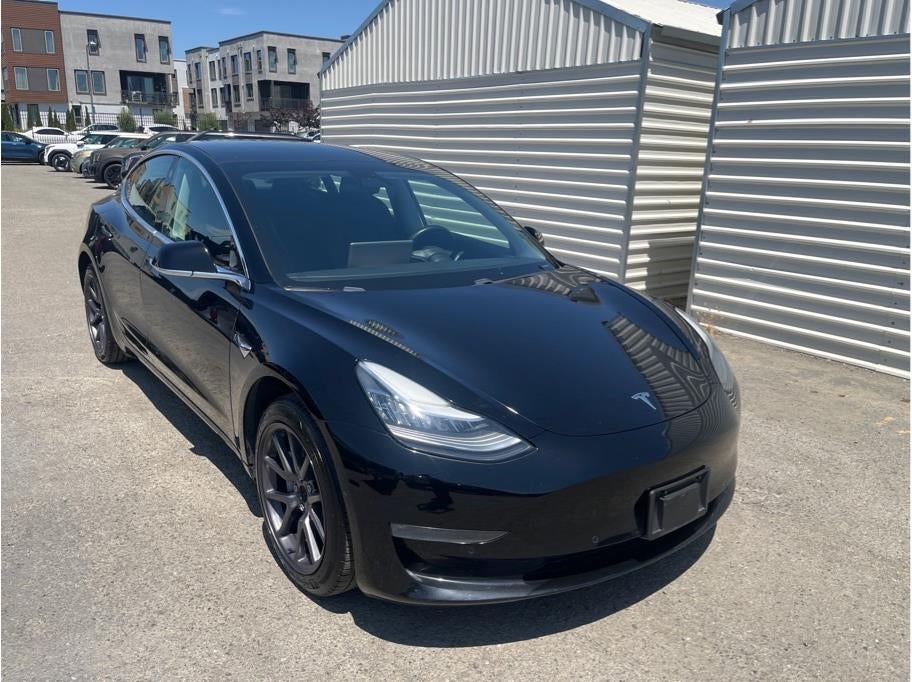 2019 Tesla Model 3 Standard Range Plus Sedan 4D