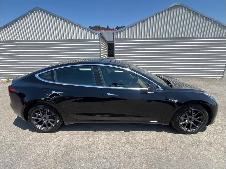 2019 Tesla Model 3 Standard Range Plus Sedan 4D