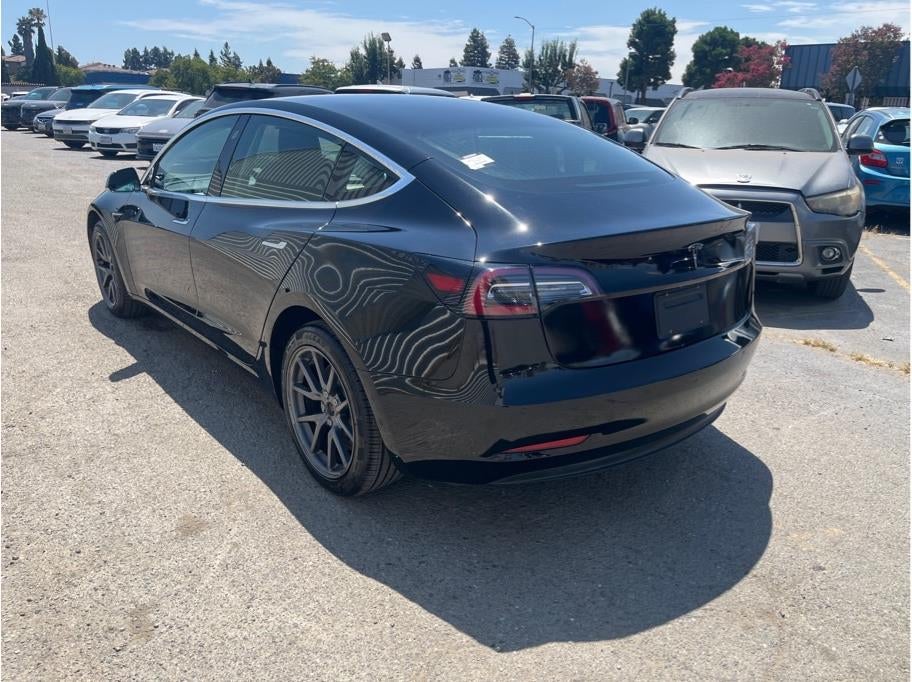 2019 Tesla Model 3 Standard Range Plus Sedan 4D