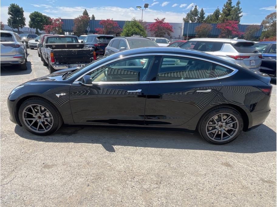 2019 Tesla Model 3 Standard Range Plus Sedan 4D