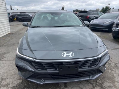 2026 Hyundai Elantra SE Sedan 4D