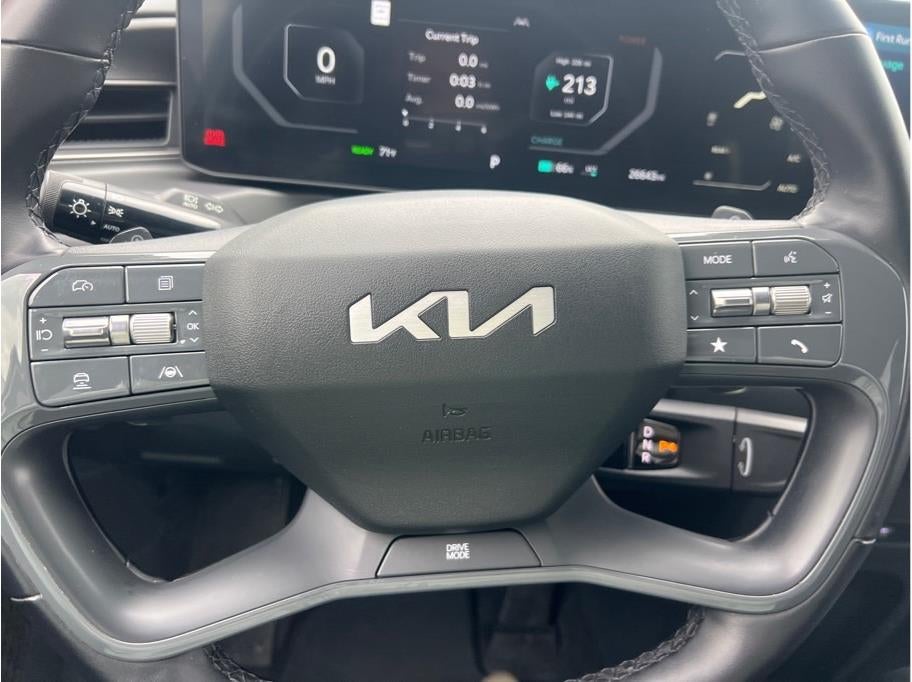 2024 Kia EV9 Light Long Range Sport Utility 4D