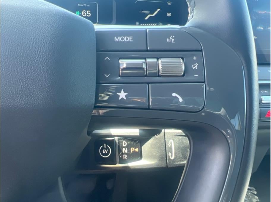 2024 Kia EV9 Light Long Range Sport Utility 4D