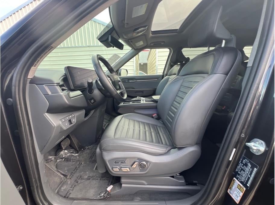 2024 Kia EV9 Land Sport Utility 4D