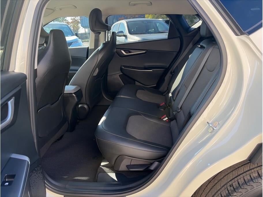 2024 Kia EV6 Light Long Range Sport Utility 4D