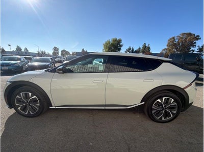 2024 Kia EV6 Light Long Range Sport Utility 4D