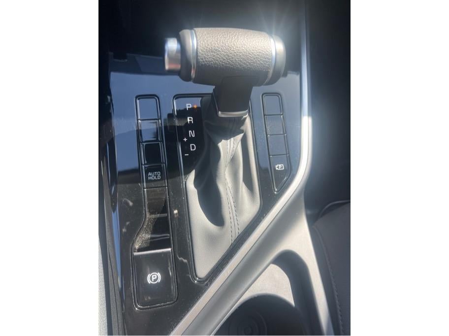 2025 Kia Niro LX Wagon 4D