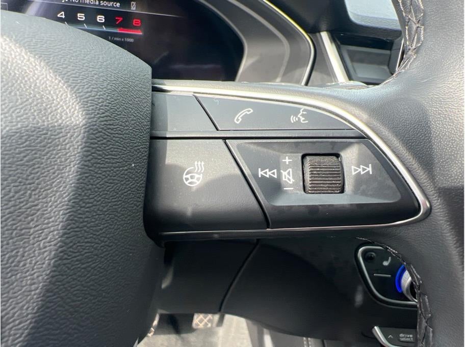 2023 Audi Q5 45 TFSI S line Premium Plus Sport Utility 4D