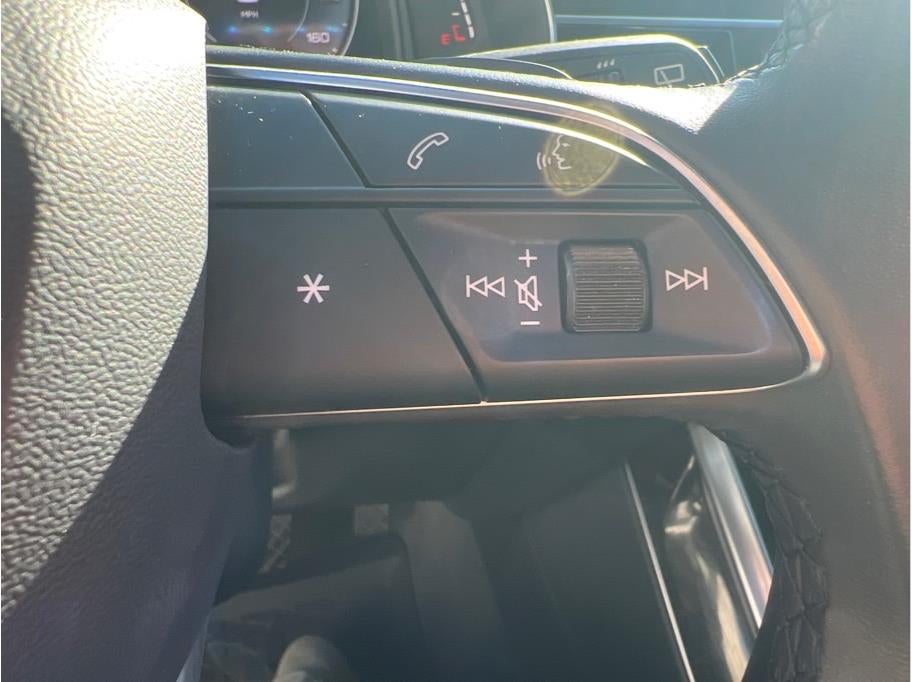 2021 Audi Q7 45 TFSI Premium Plus Sport Utility 4D