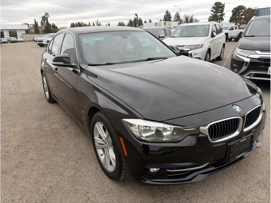 2017 BMW 3 Series 330e iPerformance Sedan 4D