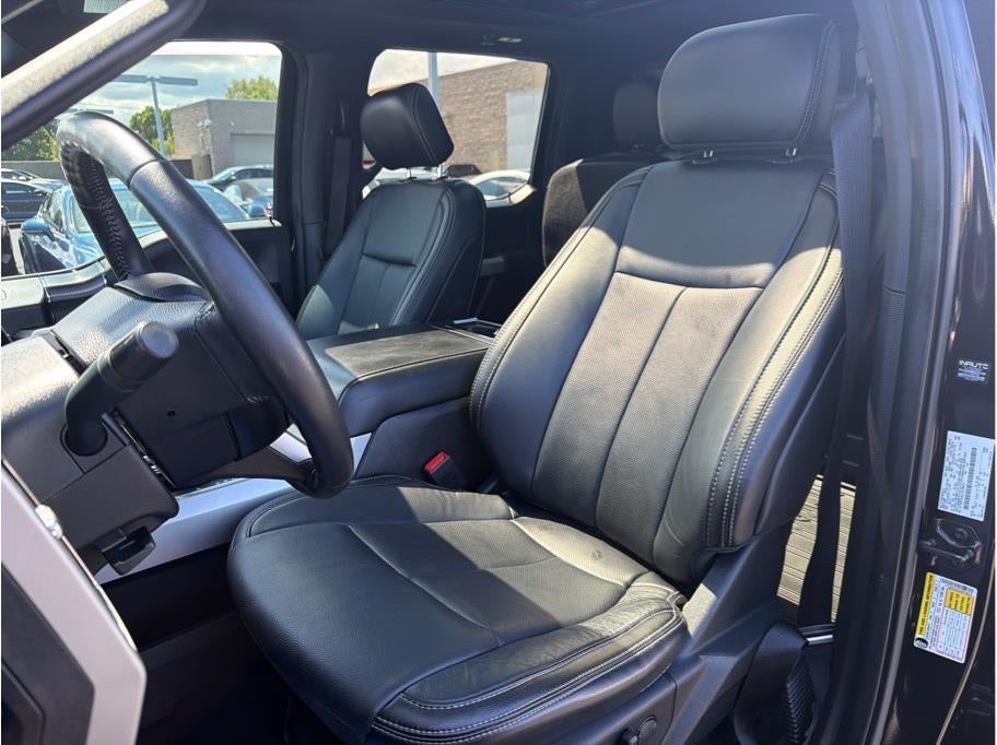 2020 Ford F150 SuperCrew Cab Lariat Pickup 4D 5 1/2 ft