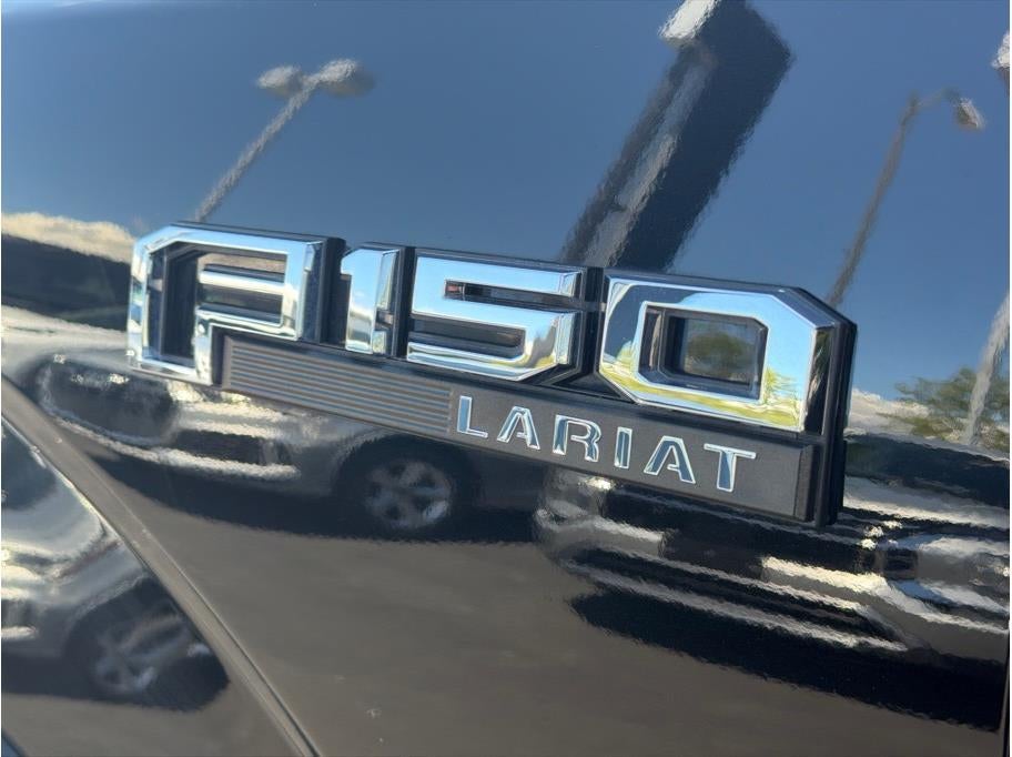 2020 Ford F150 SuperCrew Cab Lariat Pickup 4D 5 1/2 ft