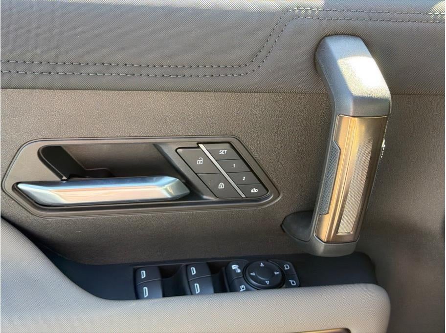 2025 GMC HUMMER EV SUV 2X Sport Utility 4D