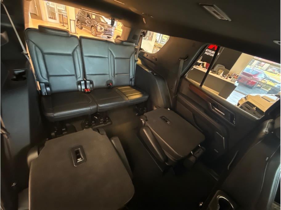 2025 GMC Yukon Denali Sport Utility 4D
