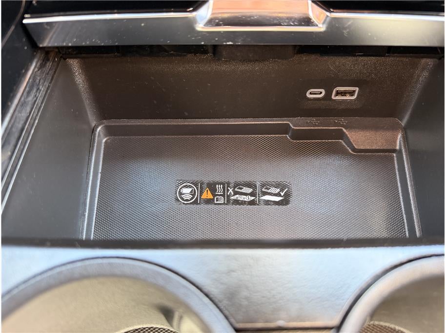 2025 GMC Yukon XL Denali Sport Utility 4D