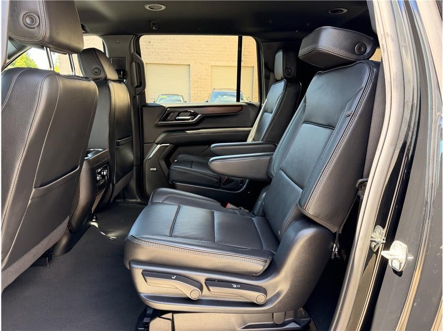 2025 GMC Yukon XL Denali Sport Utility 4D
