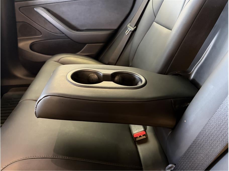 2020 Tesla Model 3 Standard Range Plus Sedan 4D