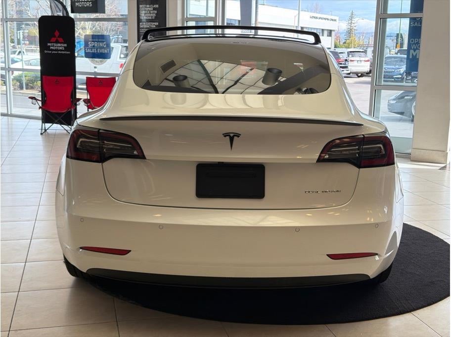 2022 Tesla Model 3 Long Range Sedan 4D