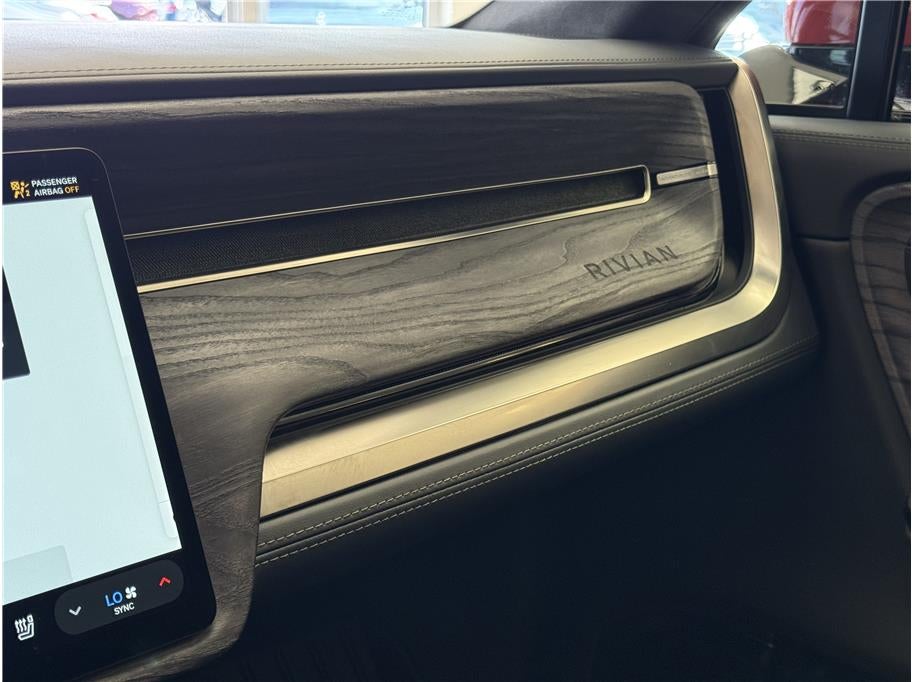 2022 Rivian R1T Adventure Pickup 4D 4 1/2 ft