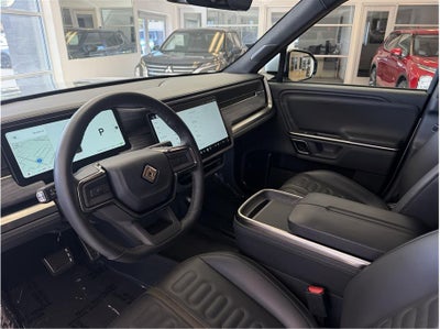 2024 Rivian R1S Dual Max Sport Utility 4D