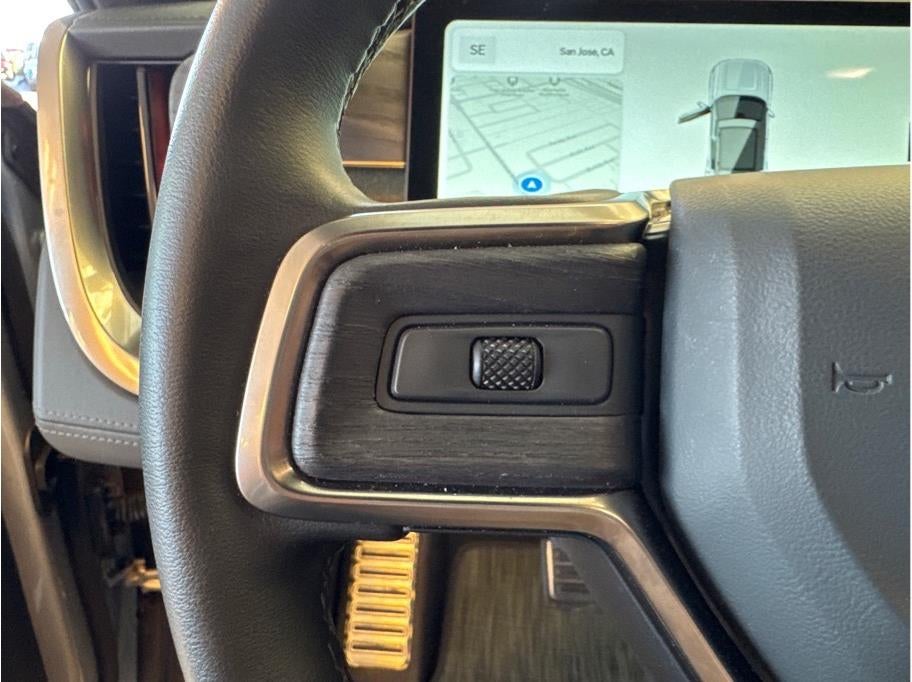 2024 Rivian R1S Dual Large Sport Utility 4D