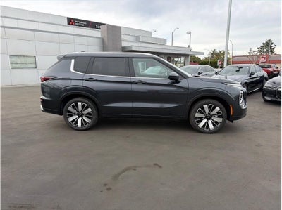 2025 Mitsubishi Outlander SEL Sport Utility 4D