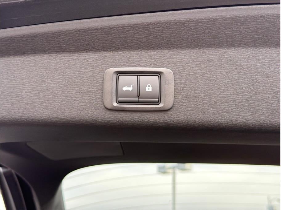 2025 Mitsubishi Outlander PHEV SE Tech Package