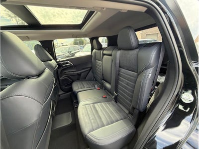 2025 Mitsubishi Outlander PHEV SE Tech Package