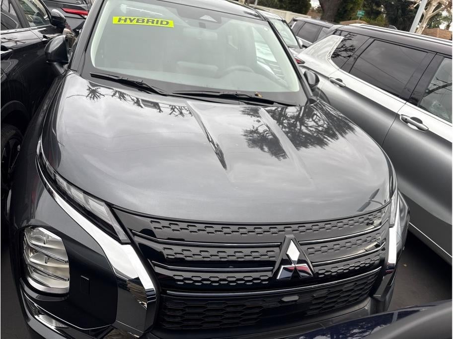 2025 Mitsubishi Outlander PHEV SE