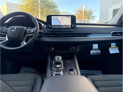 2025 Mitsubishi Outlander PHEV SE