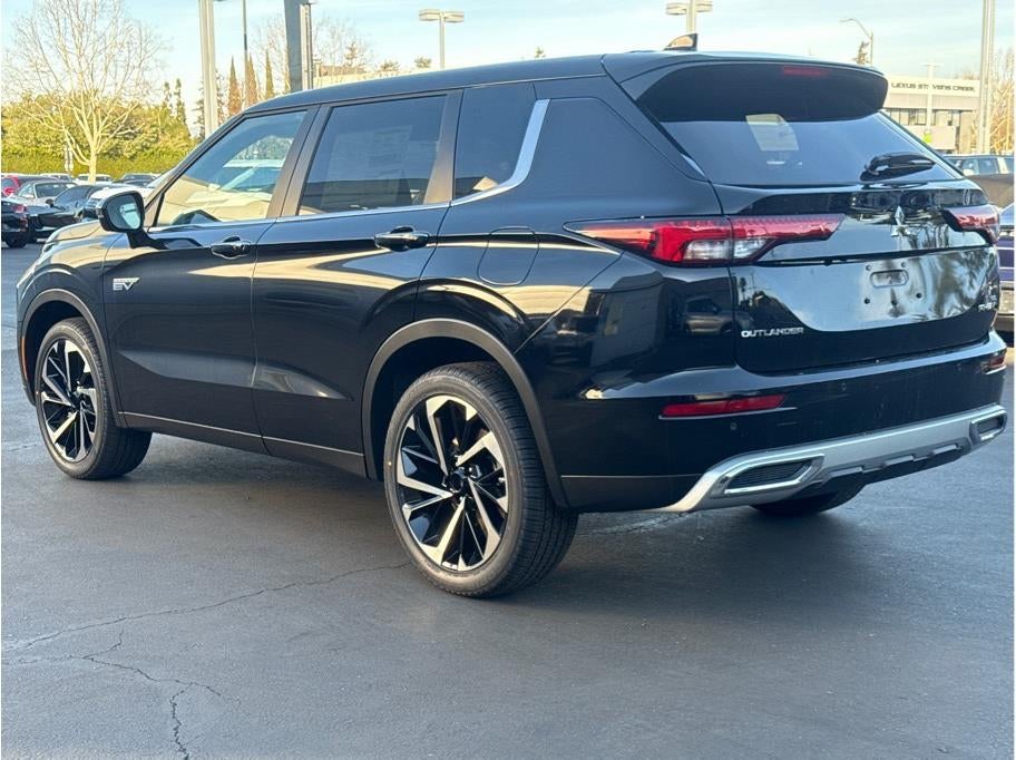 2025 Mitsubishi Outlander PHEV SE
