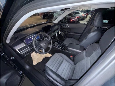 2025 Mitsubishi Outlander PHEV SE Tech Pacakge