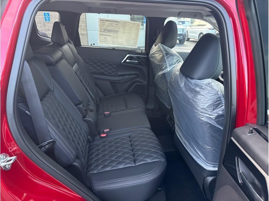 2025 Mitsubishi Outlander PHEV SEL