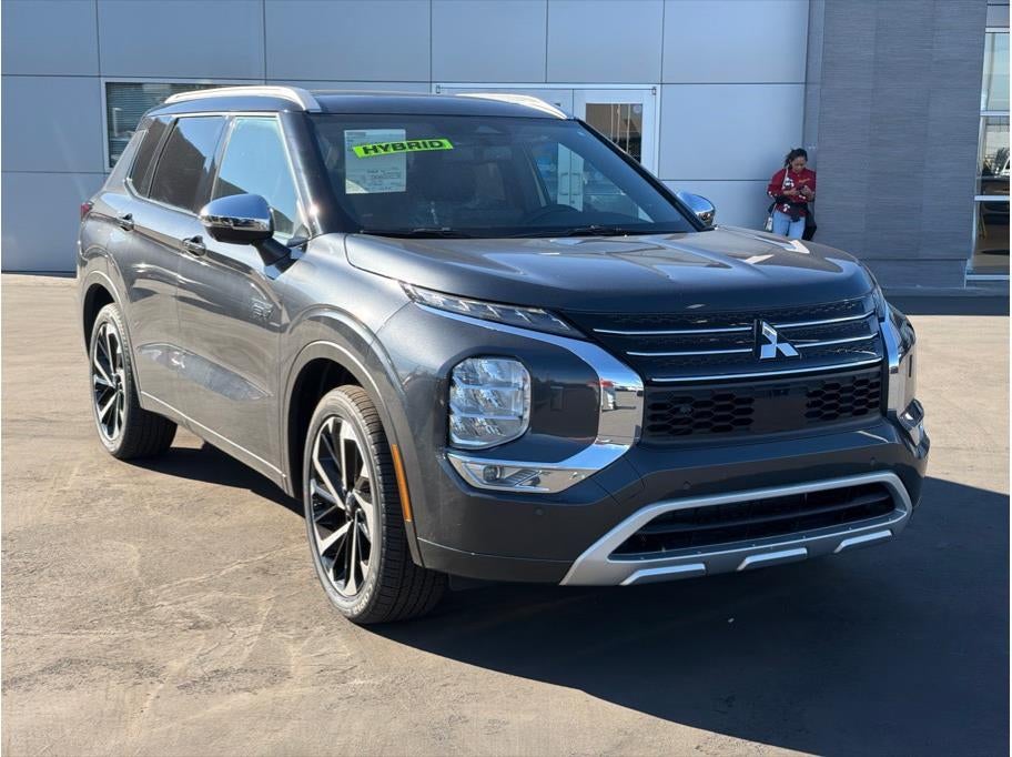 2025 Mitsubishi Outlander PHEV SEL Premium Package