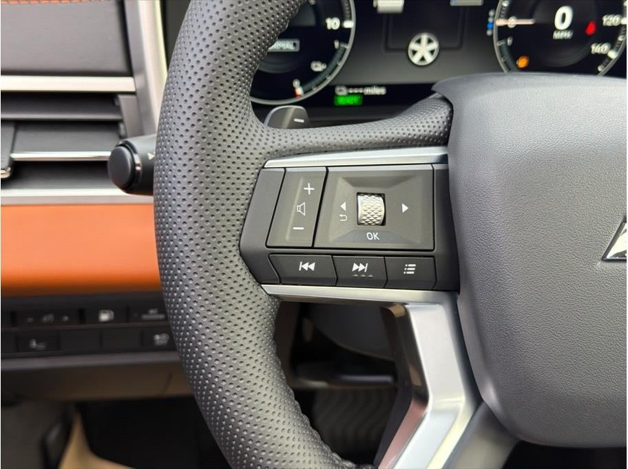 2025 Mitsubishi Outlander PHEV SEL Premium Package