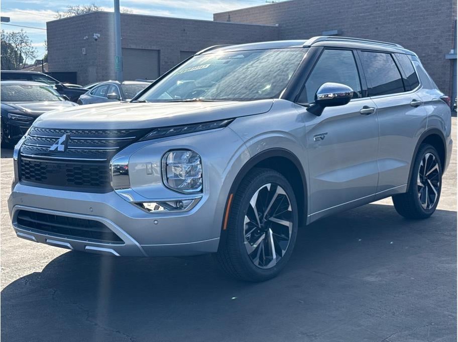2025 Mitsubishi Outlander PHEV SEL Premium Package