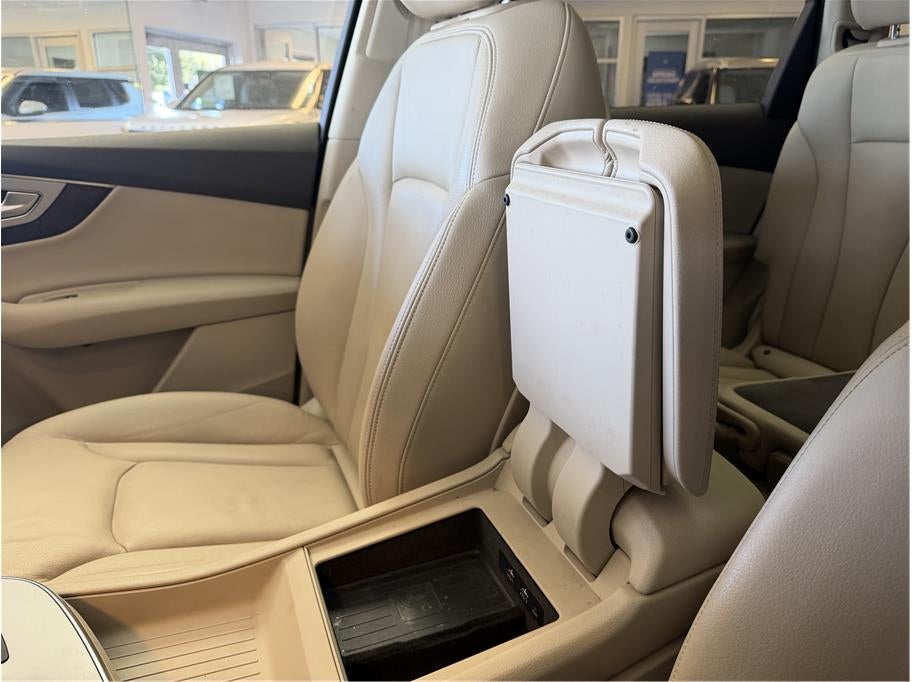 2019 Audi Q7 45 TFSI Premium Sport Utility 4D