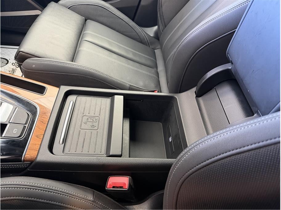 2021 Audi Q5 55 TFSI e Prestige Sport Utility 4D