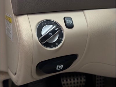 2009 Mercedes-Benz SL-Class SL 550 Roadster 2D
