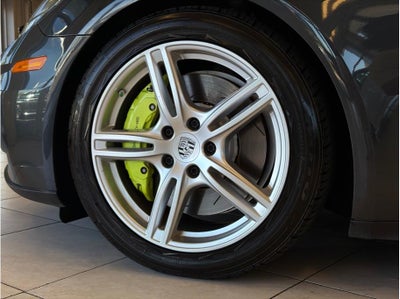 2018 Porsche Panamera 4 E-Hybrid Sedan 4D