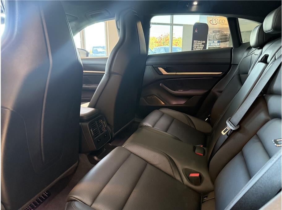 2022 Porsche Taycan Cross Turismo Turbo Wagon 4D